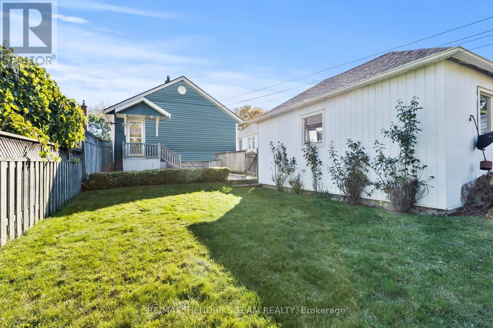 15 Stuart Avenue, St. Catharines, Ontario  L2R 1M6 - Photo 29 - X12493336