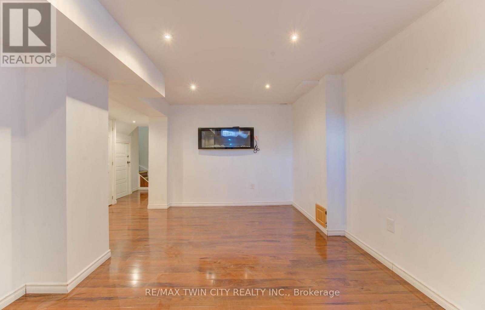 82 Trowbridge Street, Woolwich, Ontario  N0B 1M0 - Photo 22 - X12493038