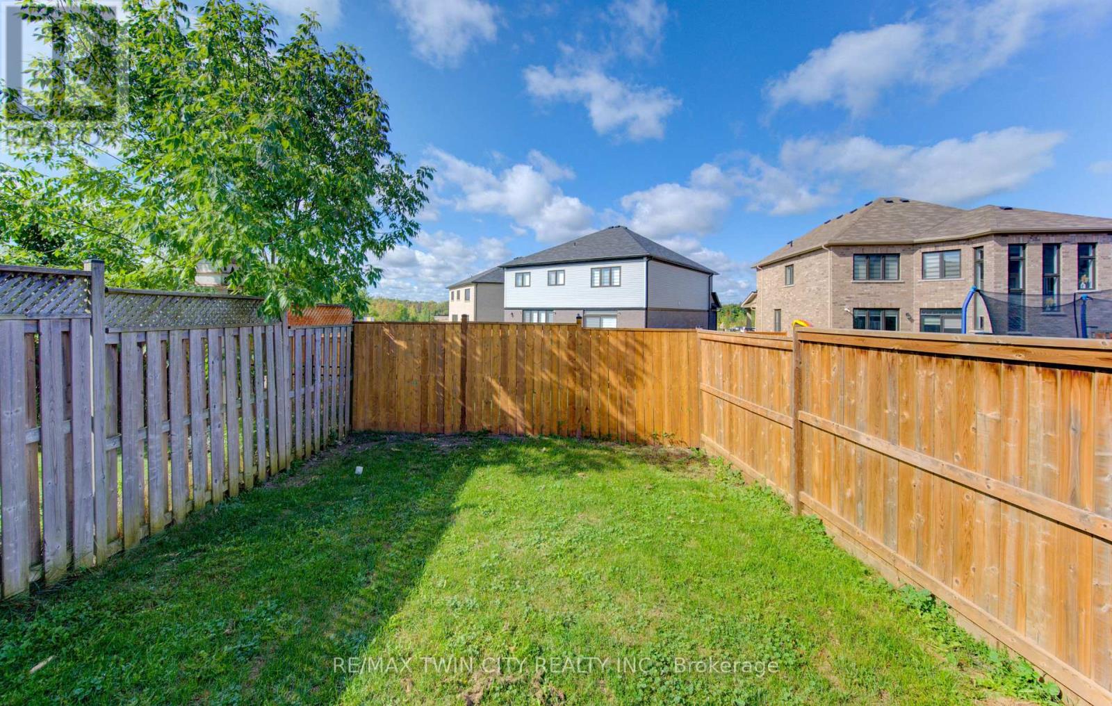 82 Trowbridge Street, Woolwich, Ontario  N0B 1M0 - Photo 24 - X12493038