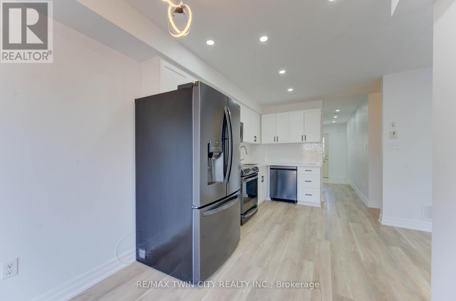 82 Trowbridge Street, Woolwich, Ontario  N0B 1M0 - Photo 5 - X12493038