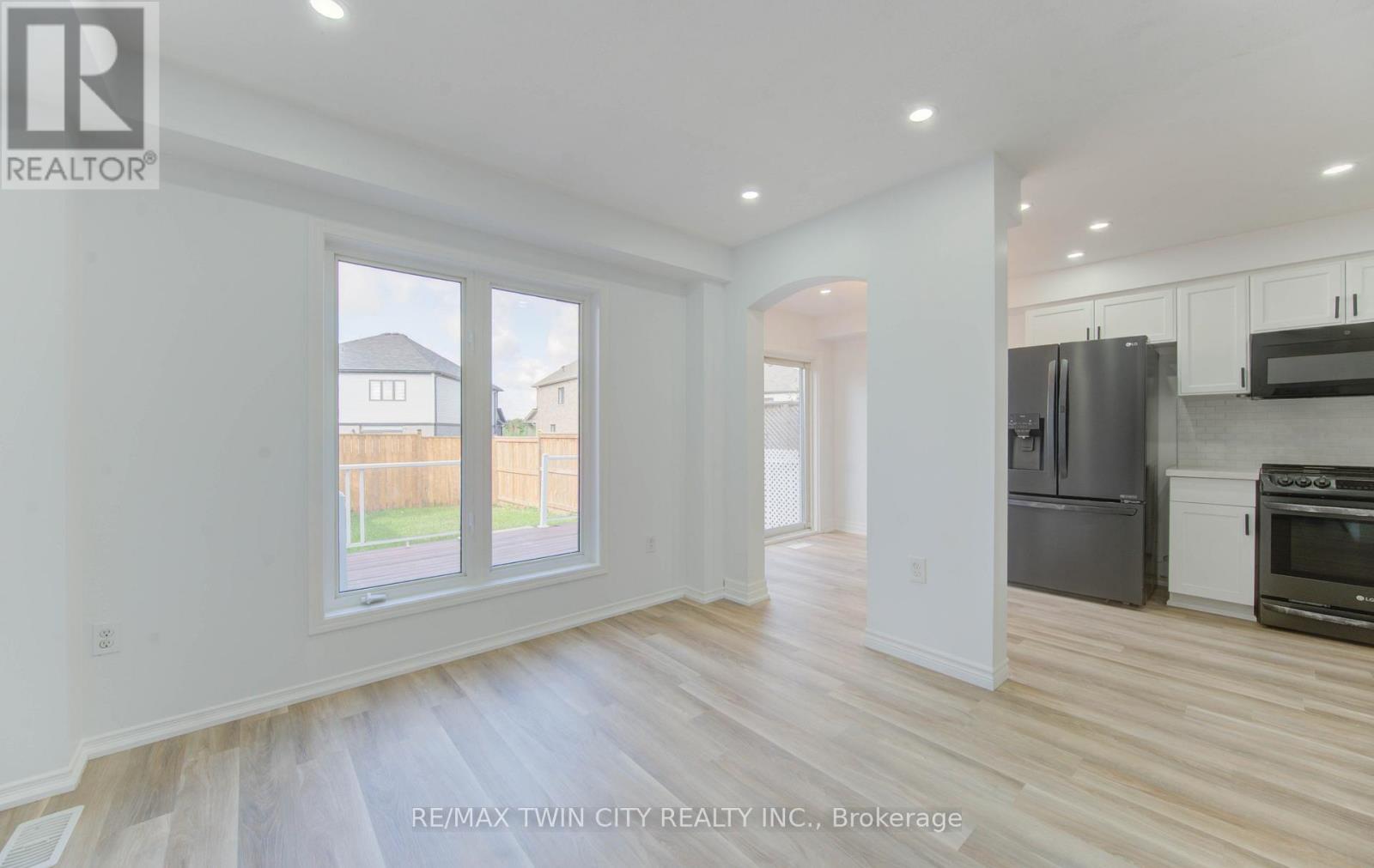 82 Trowbridge Street, Woolwich, Ontario  N0B 1M0 - Photo 6 - X12493038