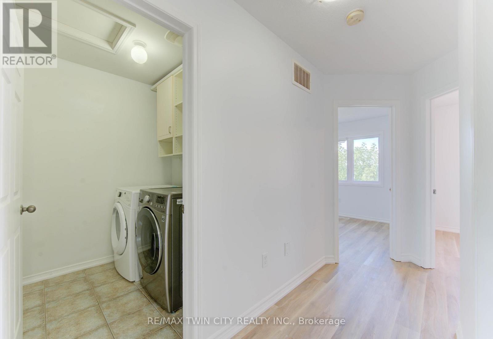 82 Trowbridge Street, Woolwich, Ontario  N0B 1M0 - Photo 8 - X12493038