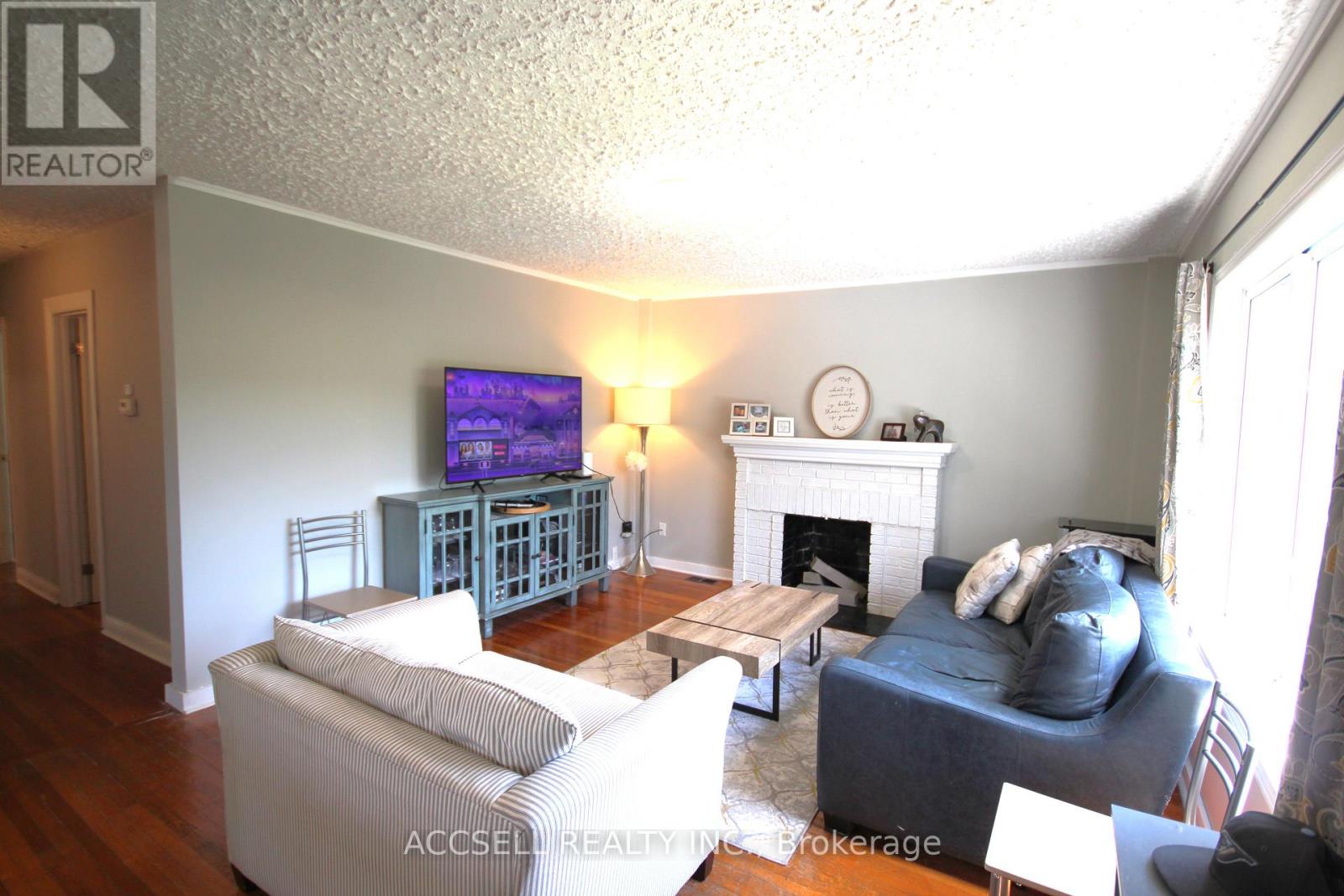 478 Mccormick Boulevard, London East, Ontario  N5W 4C5 - Photo 4 - X12493062