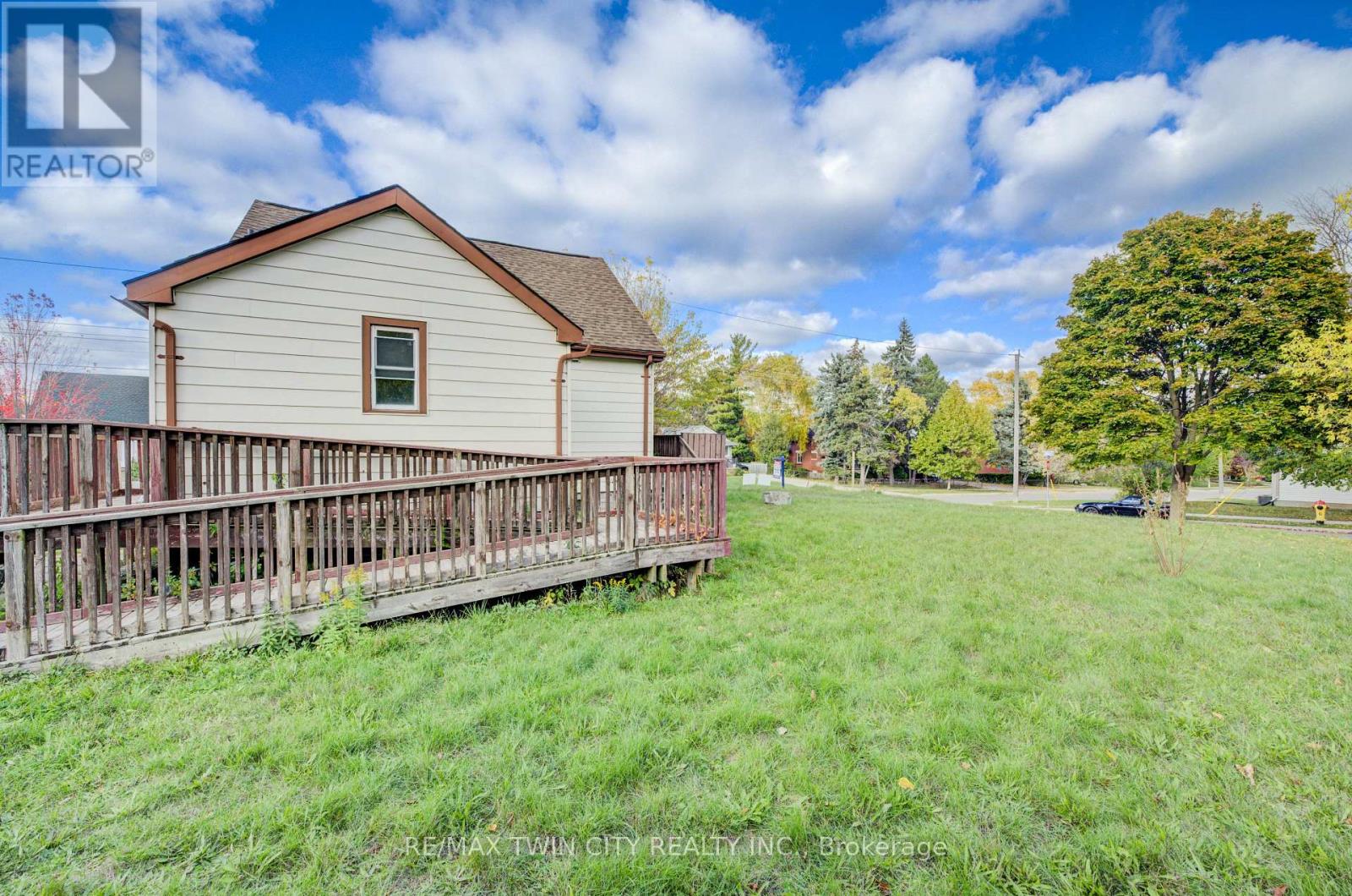 439 Alice Avenue, Kitchener, Ontario  N2M 2A3 - Photo 18 - X12493124