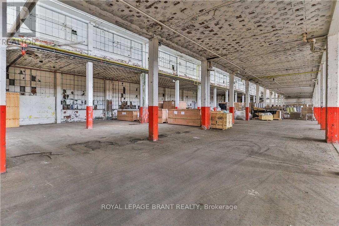 B - 148 Mohawk Street, Brantford, Ontario  N3S 7G5 - Photo 17 - X12493224