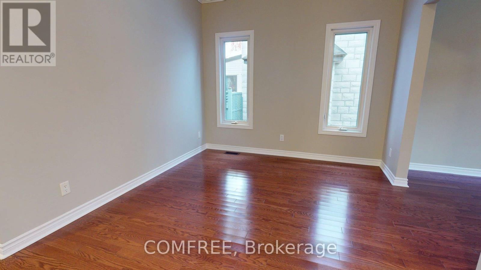 253 Goulburn Avenue, Ottawa, Ontario  K1N 8E5 - Photo 11 - X12486328