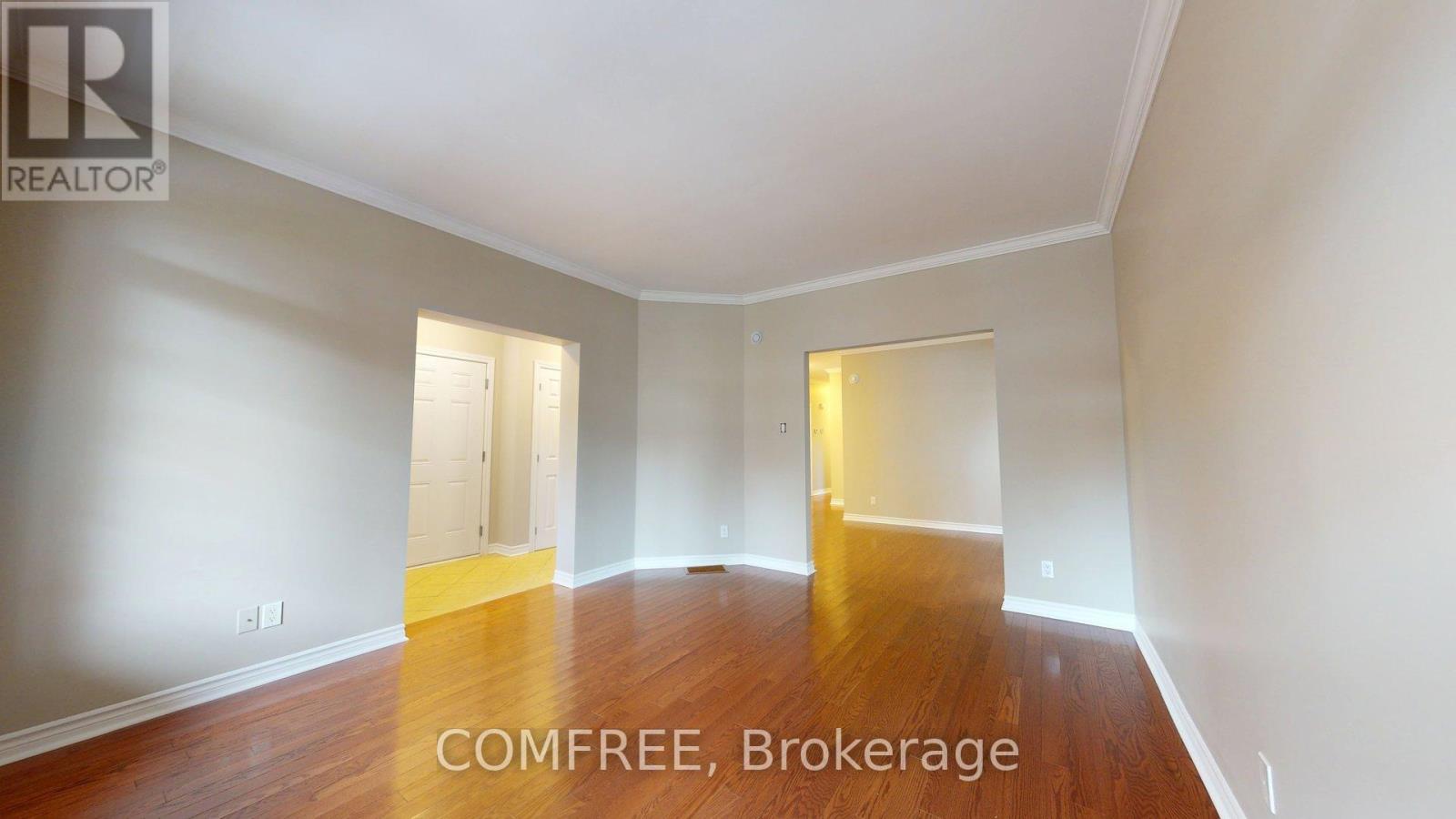 253 Goulburn Avenue, Ottawa, Ontario  K1N 8E5 - Photo 9 - X12486328