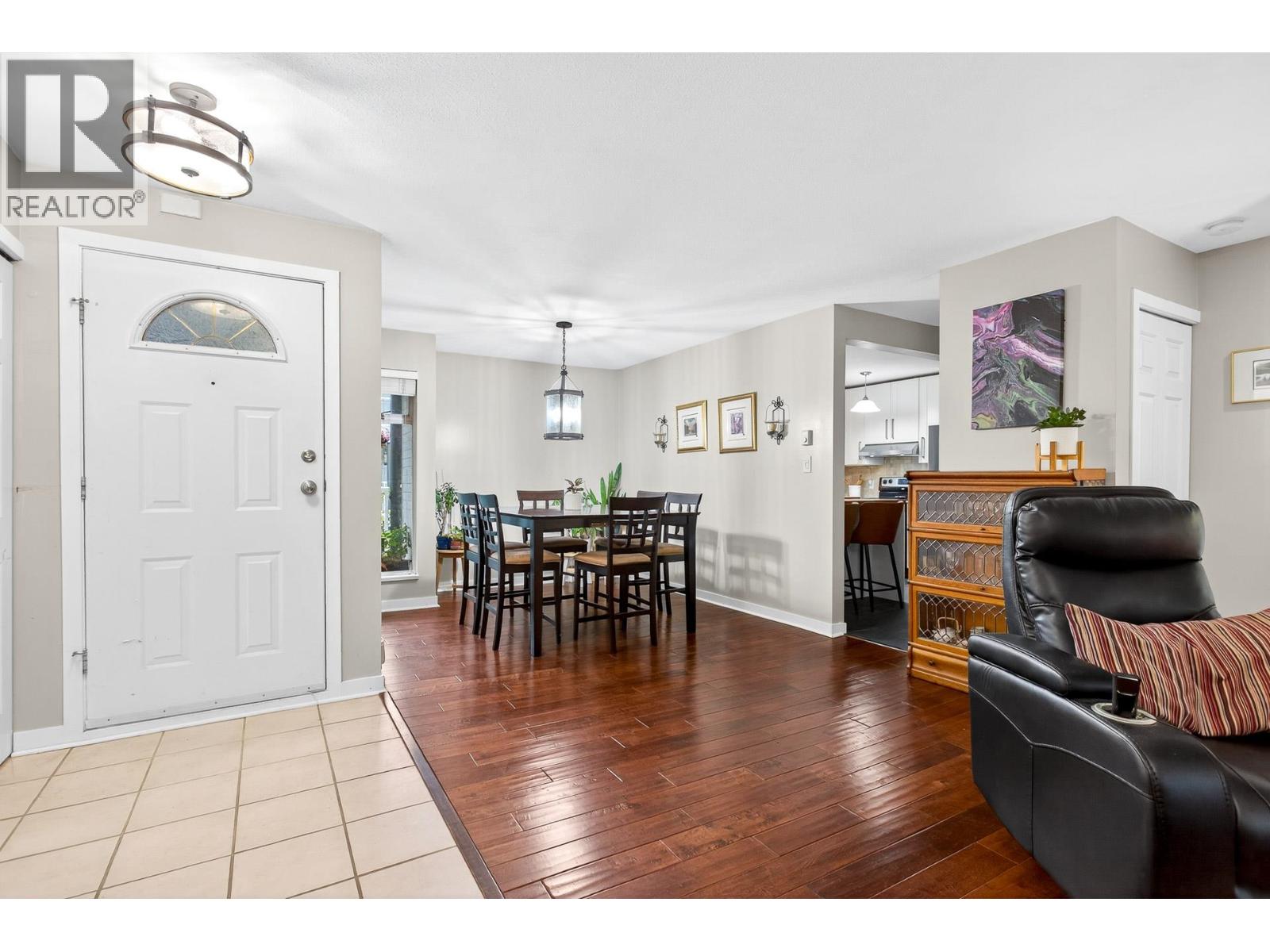 305 2733 Atlin Place, Coquitlam, British Columbia  V3C 5B1 - Photo 10 - R3063383