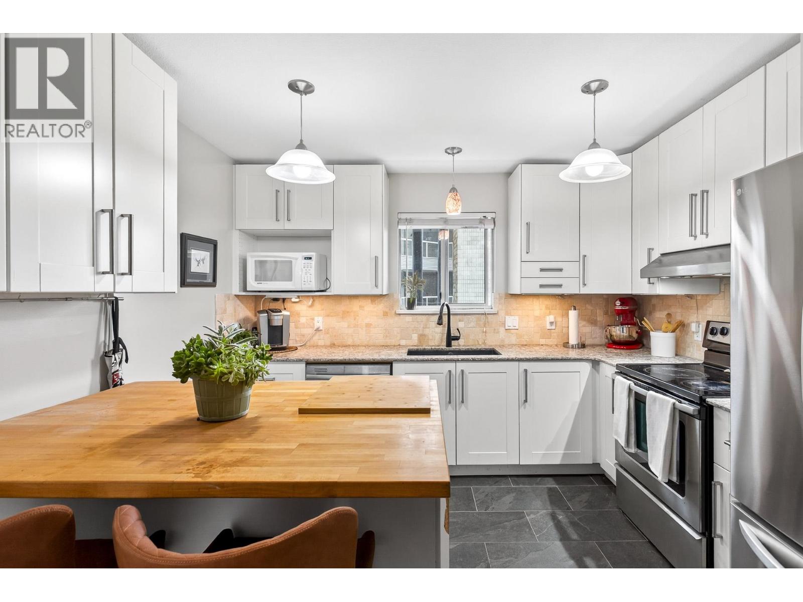 305 2733 Atlin Place, Coquitlam, British Columbia  V3C 5B1 - Photo 13 - R3063383