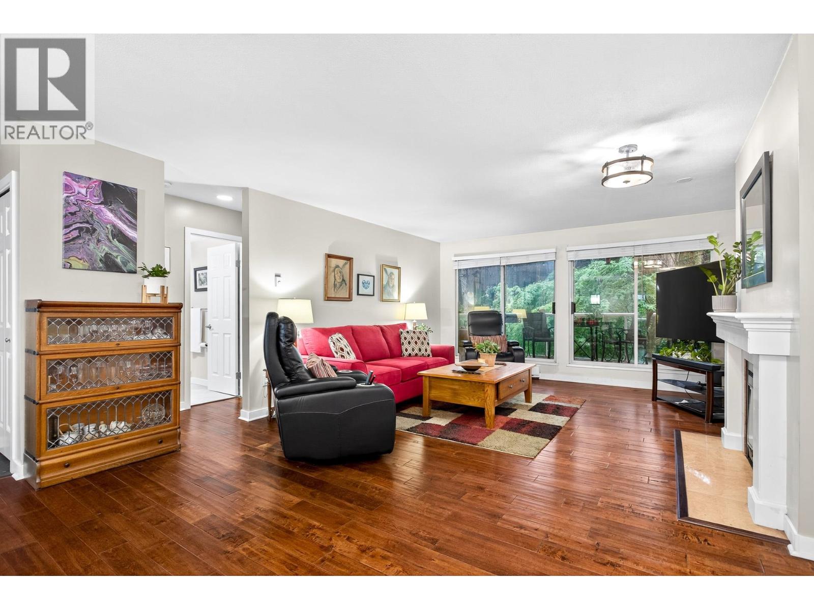 305 2733 Atlin Place, Coquitlam, British Columbia  V3C 5B1 - Photo 3 - R3063383