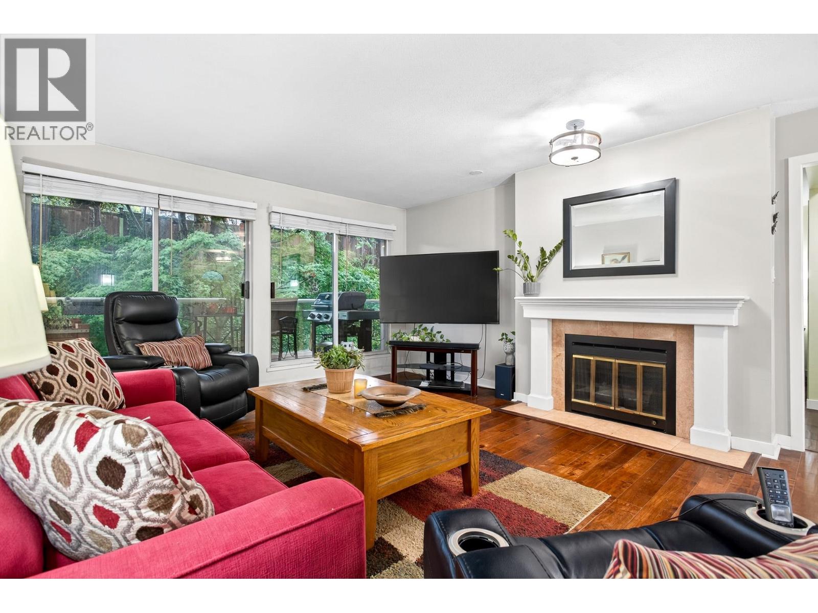 305 2733 Atlin Place, Coquitlam, British Columbia  V3C 5B1 - Photo 5 - R3063383