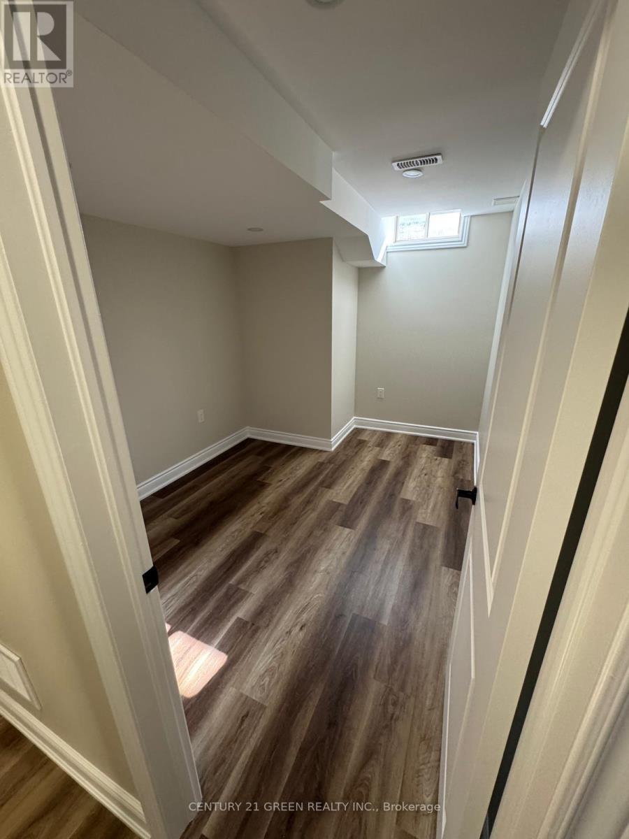 #2 - 18 Coulterville Drive, Caledon, Ontario  L7C 1Z9 - Photo 10 - W12488902