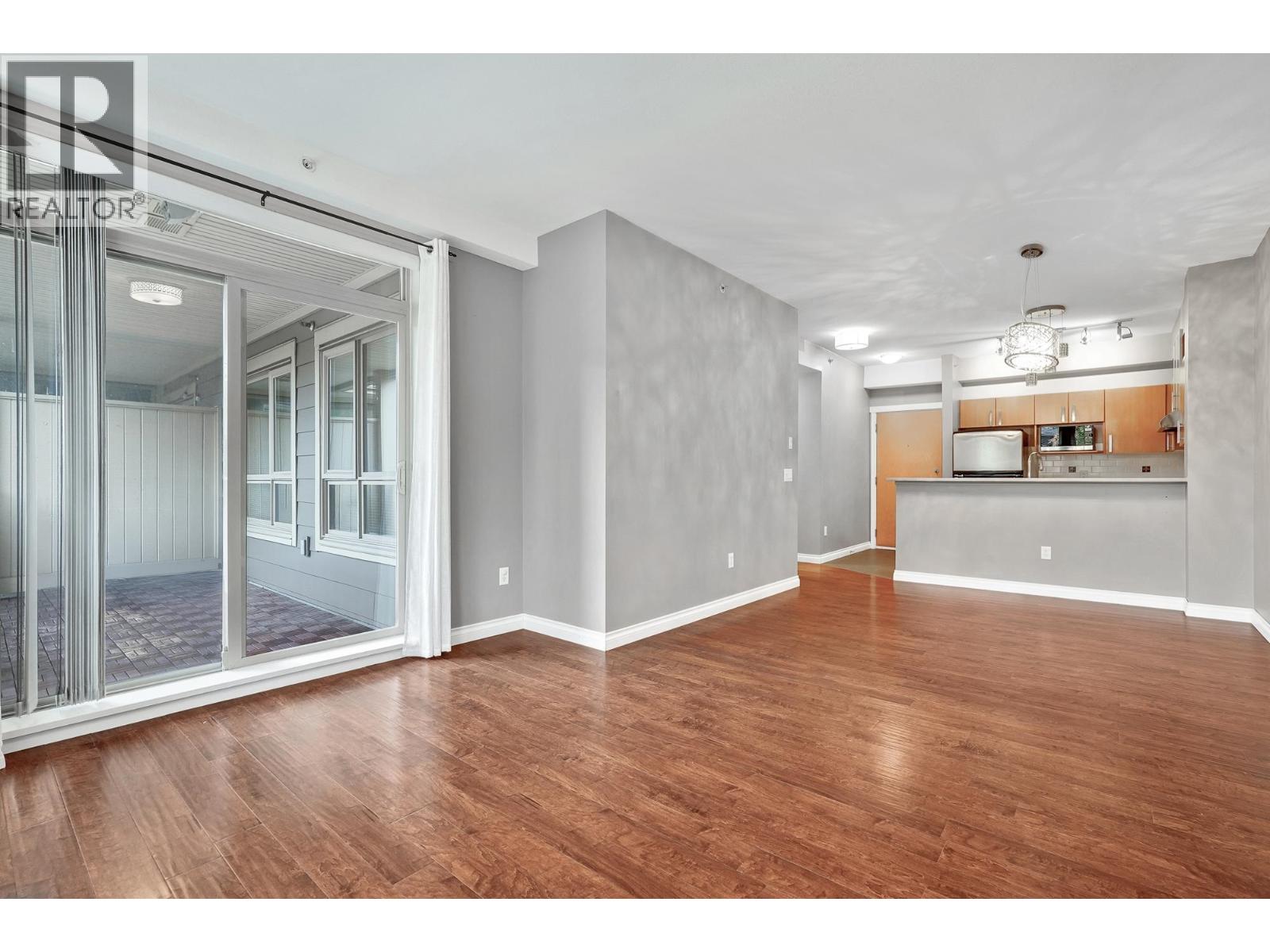 413 801 Klahanie Drive, Port Moody, British Columbia V3H 5K4 - Photo 2 - R3063402