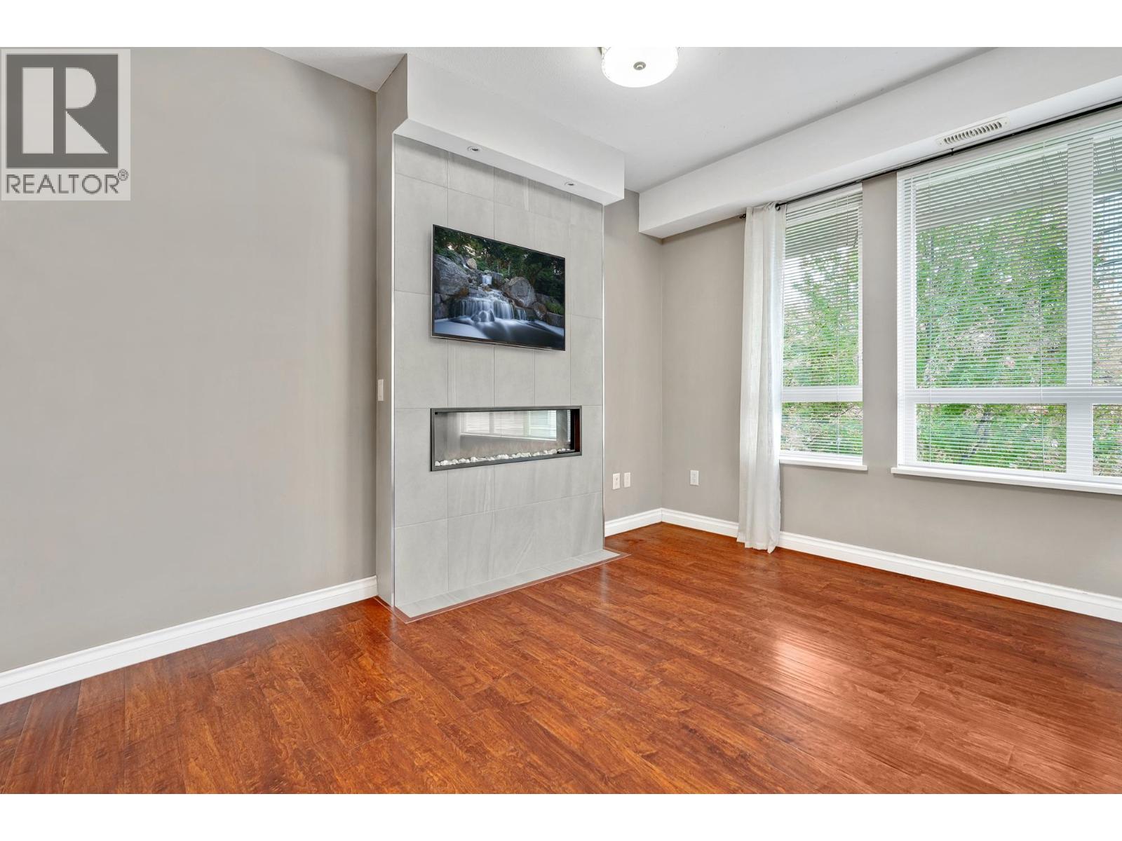 413 801 Klahanie Drive, Port Moody, British Columbia V3H 5K4 - Photo 8 - R3063402