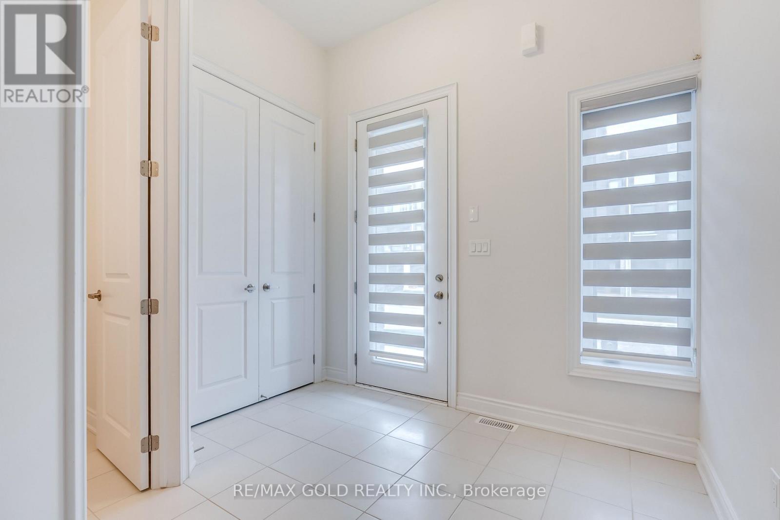 1250 Anthonia Trail, Oakville, Ontario  L6H 7Y7 - Photo 5 - W12492482