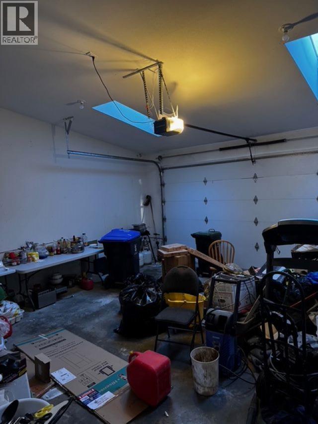 6300 Samron Road, Sechelt, British Columbia  V2C 1Y1 - Photo 11 - R3063384