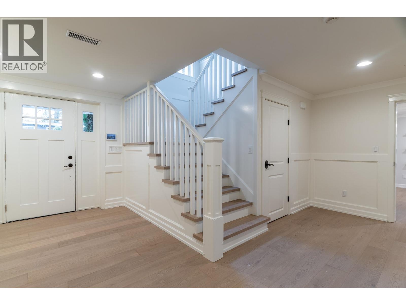 3653 St. Thomas Street, Port Coquitlam, British Columbia  V3B 2Y9 - Photo 6 - R3063386