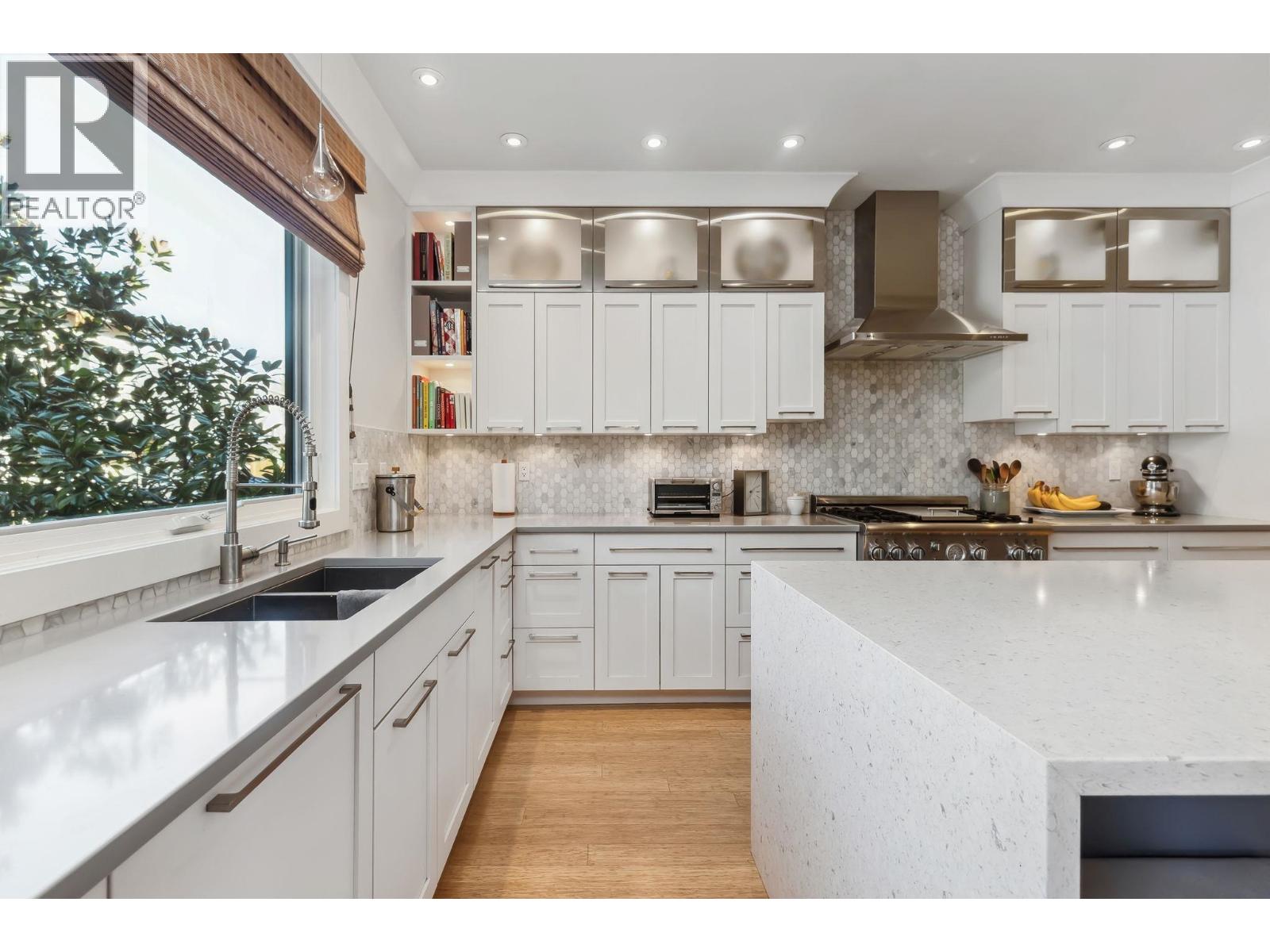 3963 W 20th Avenue, Vancouver, British Columbia  V6S 1G3 - Photo 9 - R3063395