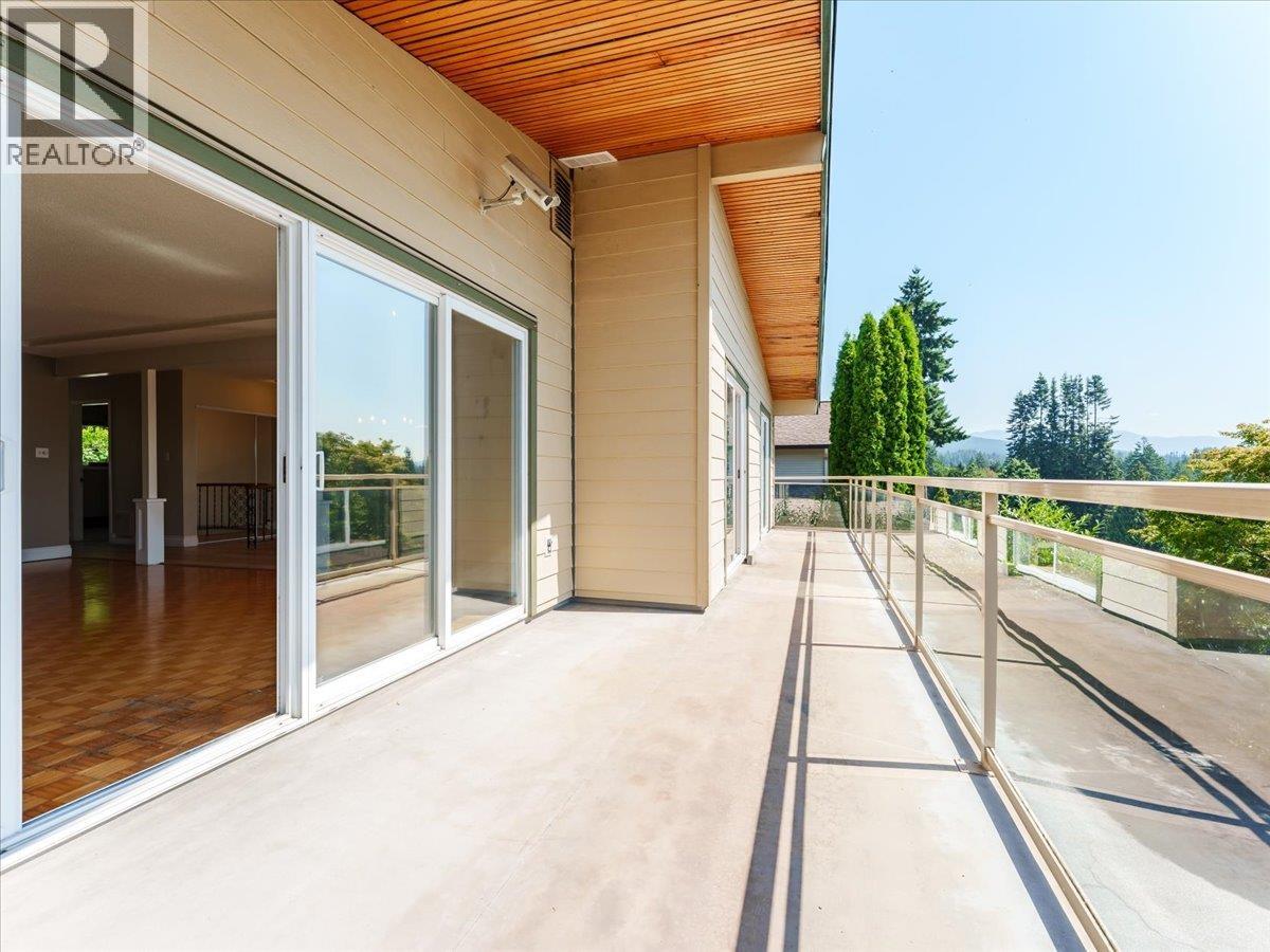 1228 Adderley Street, North Vancouver, British Columbia  V7L 1T7 - Photo 12 - R3063396