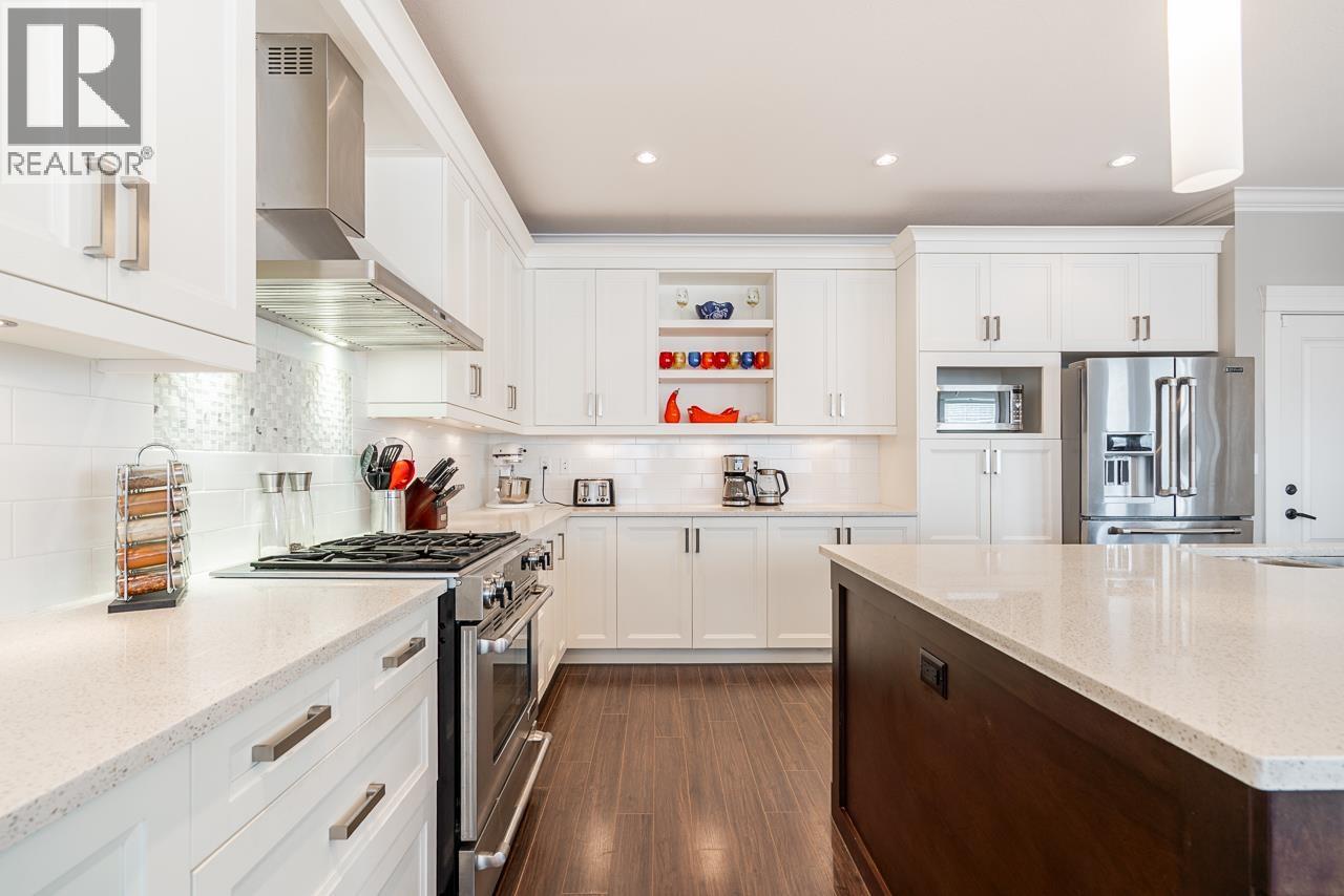 23310 138b Avenue, Maple Ridge, British Columbia  V4R 2G5 - Photo 3 - R3063397