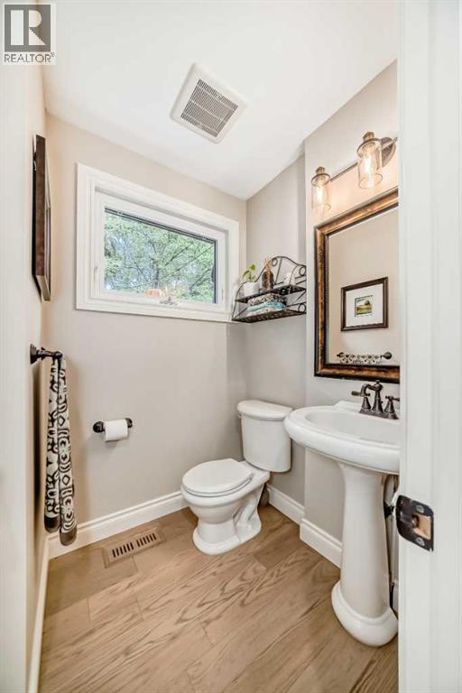 30 Canova Road Sw, Calgary, Alberta  T2W 2G3 - Photo 13 - A2260632