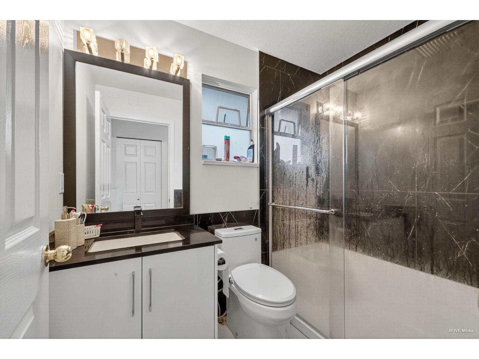 12079 84a Avenue, Surrey, British Columbia  V3W 0S7 - Photo 19 - R3061690