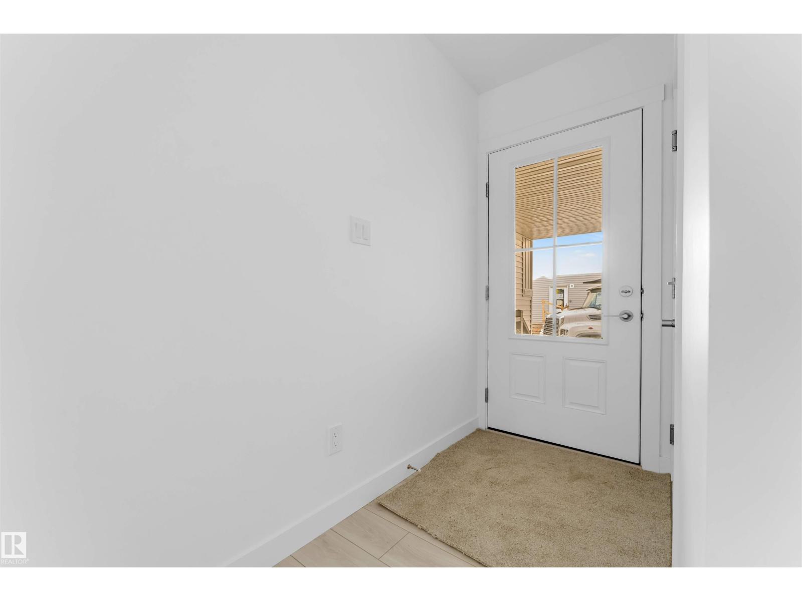 #19 7110 Keswick Cm Sw Sw, Edmonton, Alberta  T6W 5P7 - Photo 3 - E4464083