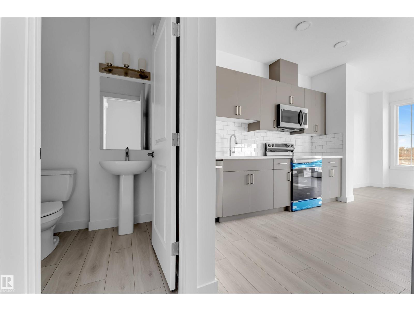 #19 7110 Keswick Cm Sw Sw, Edmonton, Alberta  T6W 5P7 - Photo 4 - E4464083