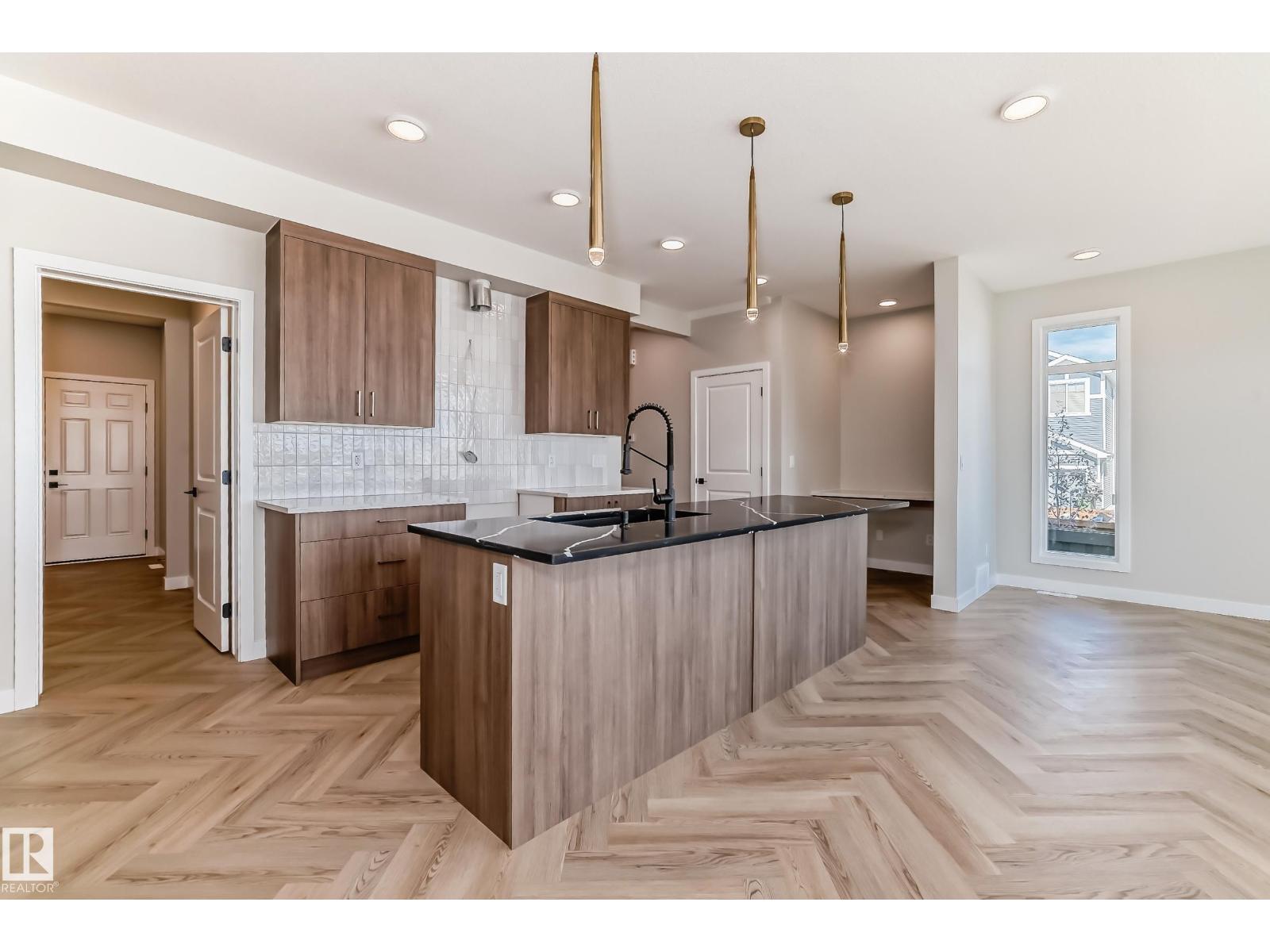 20612 43 Av Nw, Edmonton, Alberta  T6M 3E3 - Photo 3 - E4464086