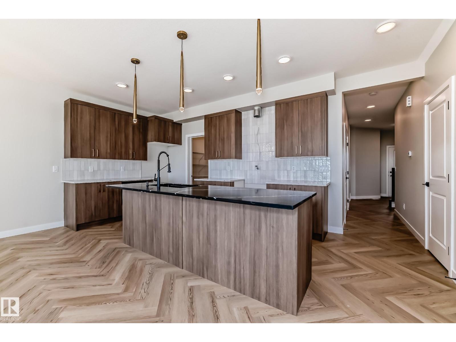 20612 43 Av Nw, Edmonton, Alberta  T6M 3E3 - Photo 4 - E4464086