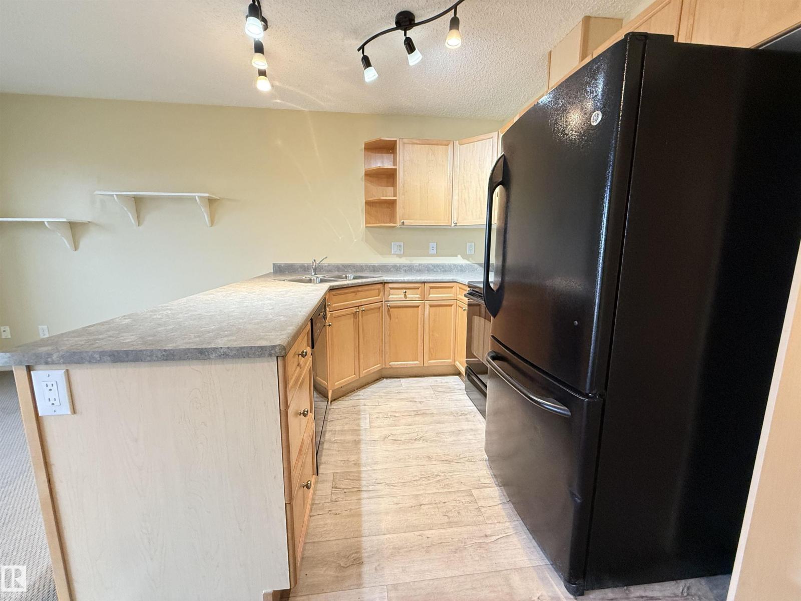 #26 451 Hyndman Cr Nw, Edmonton, Alberta  T5A 5J3 - Photo 7 - E4464089