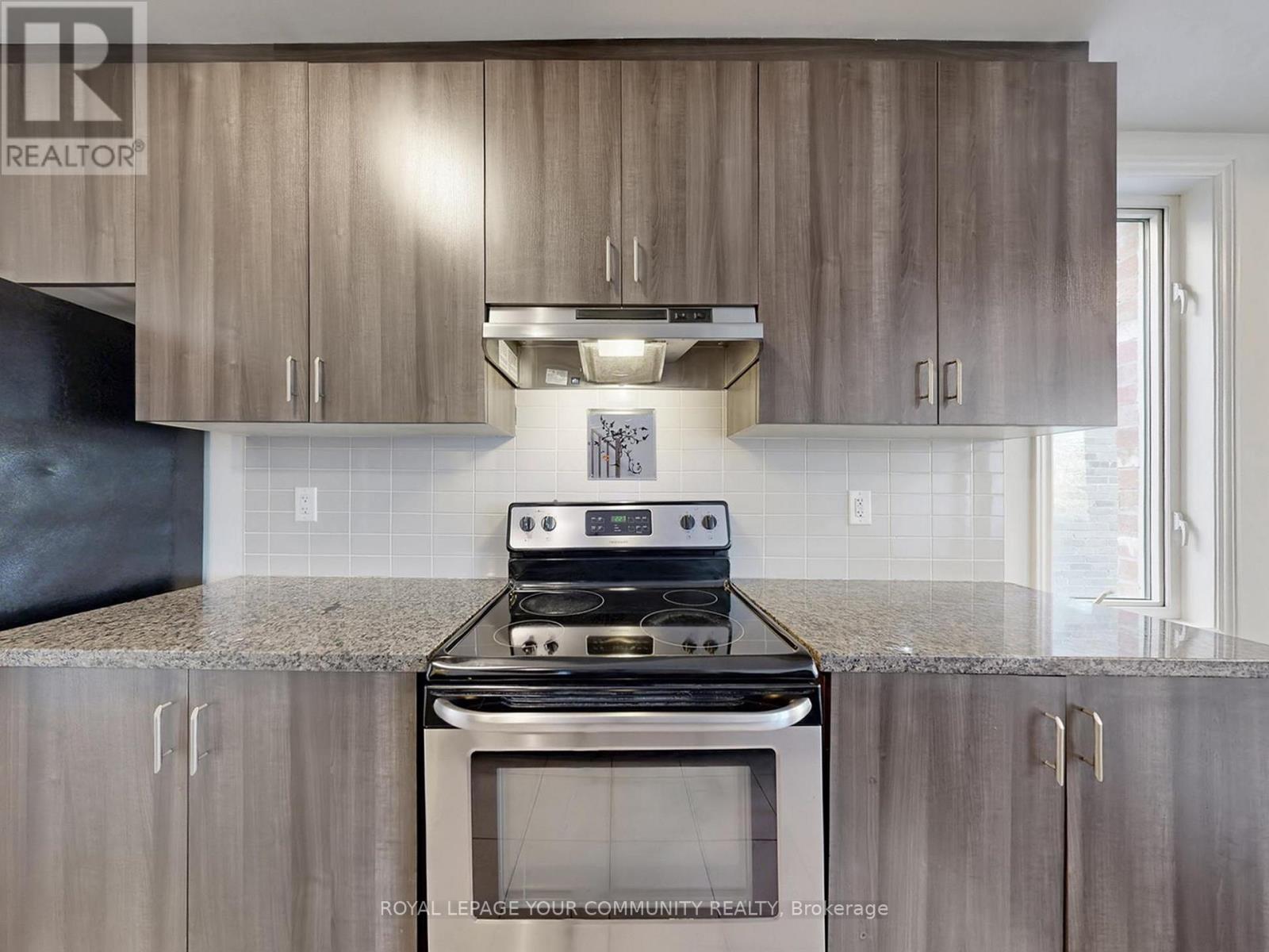 2112 Dale Road, Innisfil, Ontario  L9S 0L4 - Photo 12 - N12490532