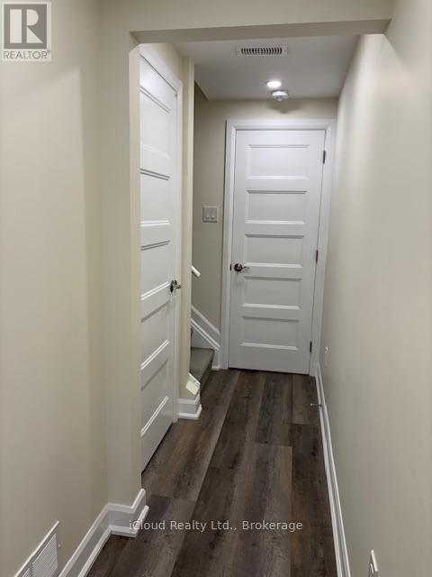 521 Honeylocust Avenue, Ottawa, Ontario  K2V 0K9 - Photo 25 - X12488316