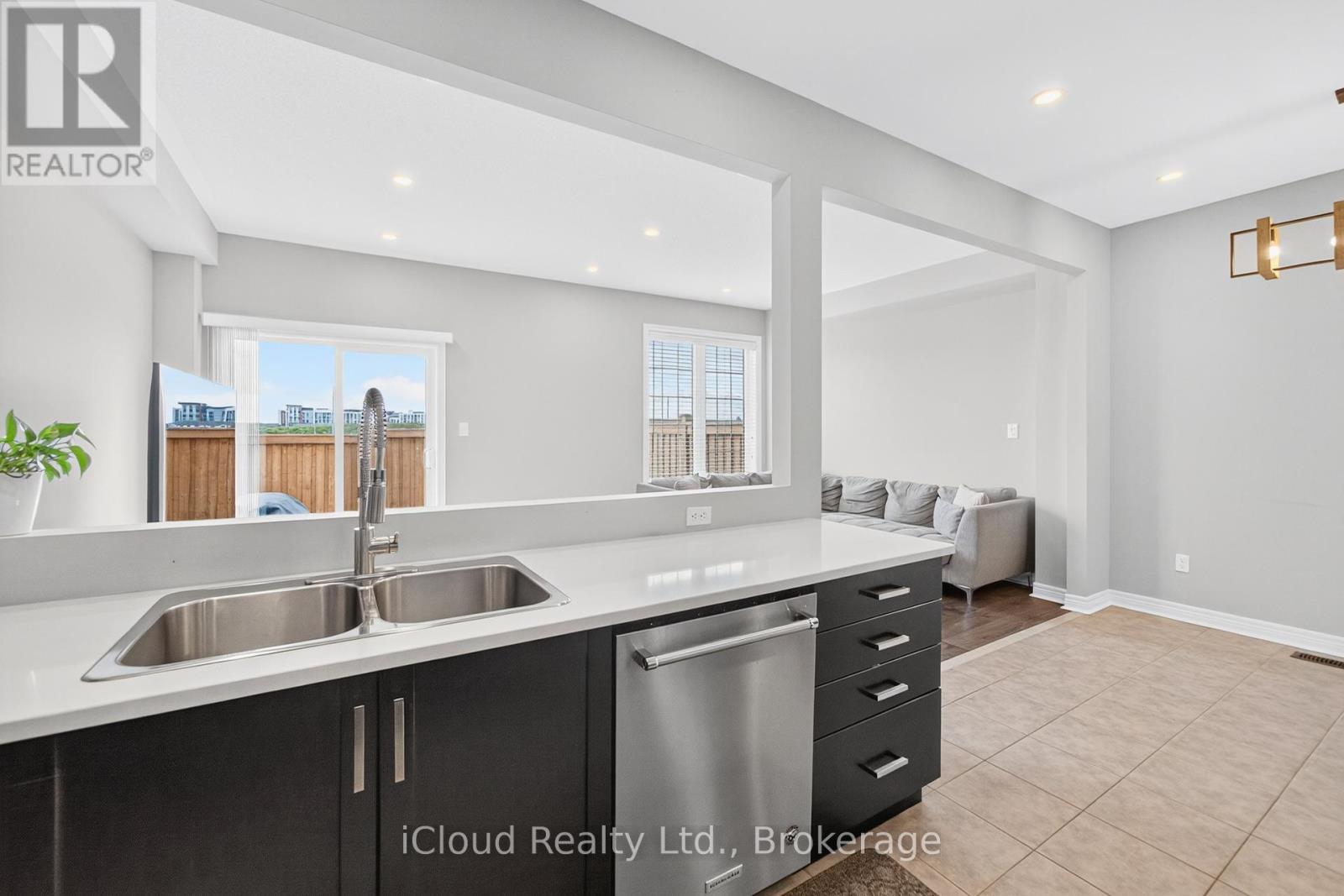 617 Mockridge Terrace, Milton, Ontario  L9T 7V2 - Photo 17 - W12492428