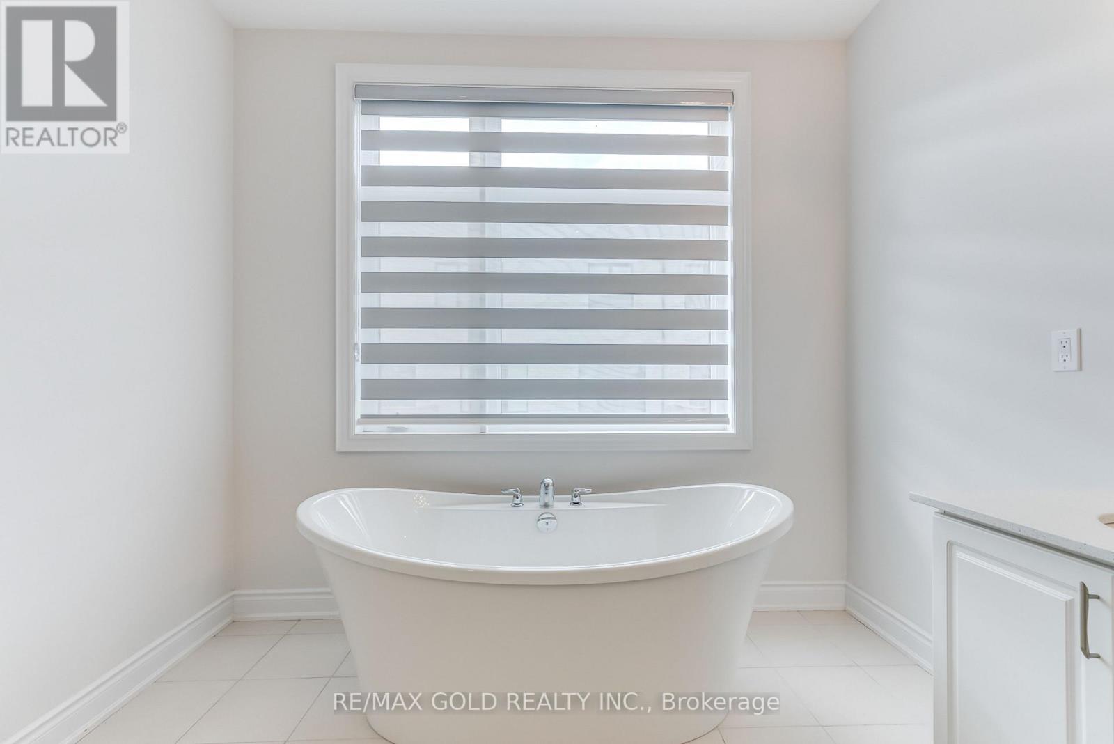 1250 Anthonia Trail, Oakville, Ontario  L6H 7Y7 - Photo 23 - W12492482