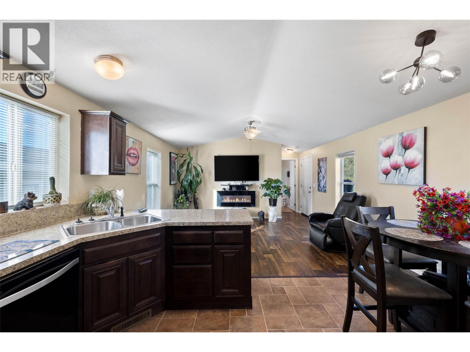 1781 Ord Road Unit# 1-1781, Kamloops, British Columbia  V2B 0E8 - Photo 5 - 10365271