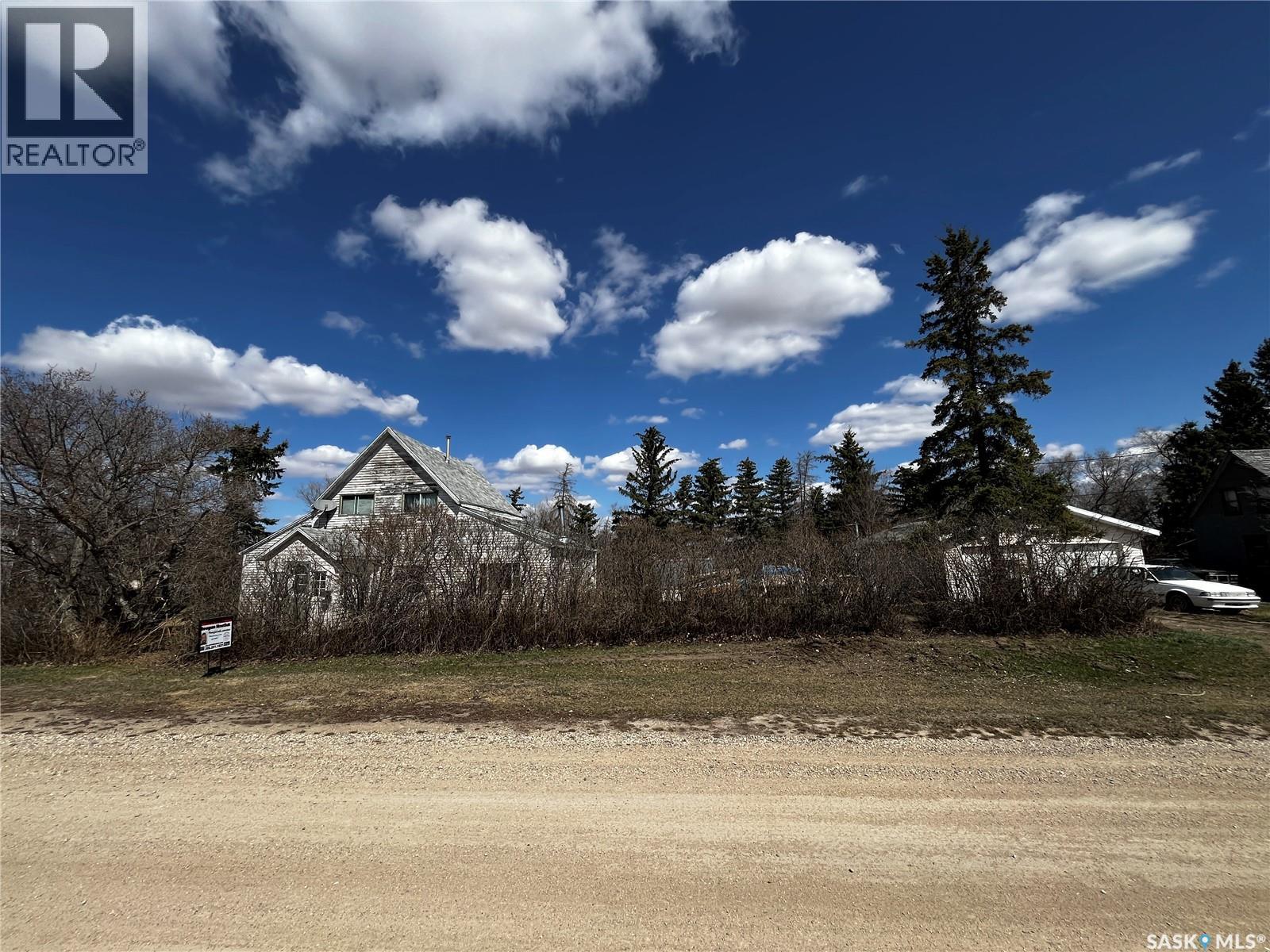 121 5th STREET, bladworth, Saskatchewan