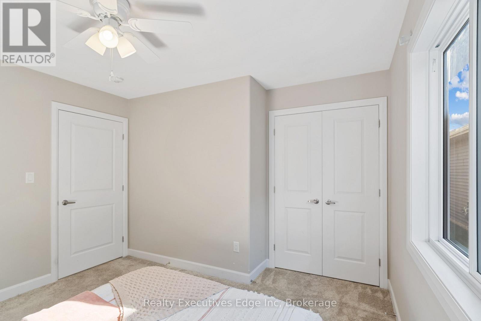 98 Moonstone Crescent, Chatham-Kent, Ontario  N7M 0S2 - Photo 23 - X12403021