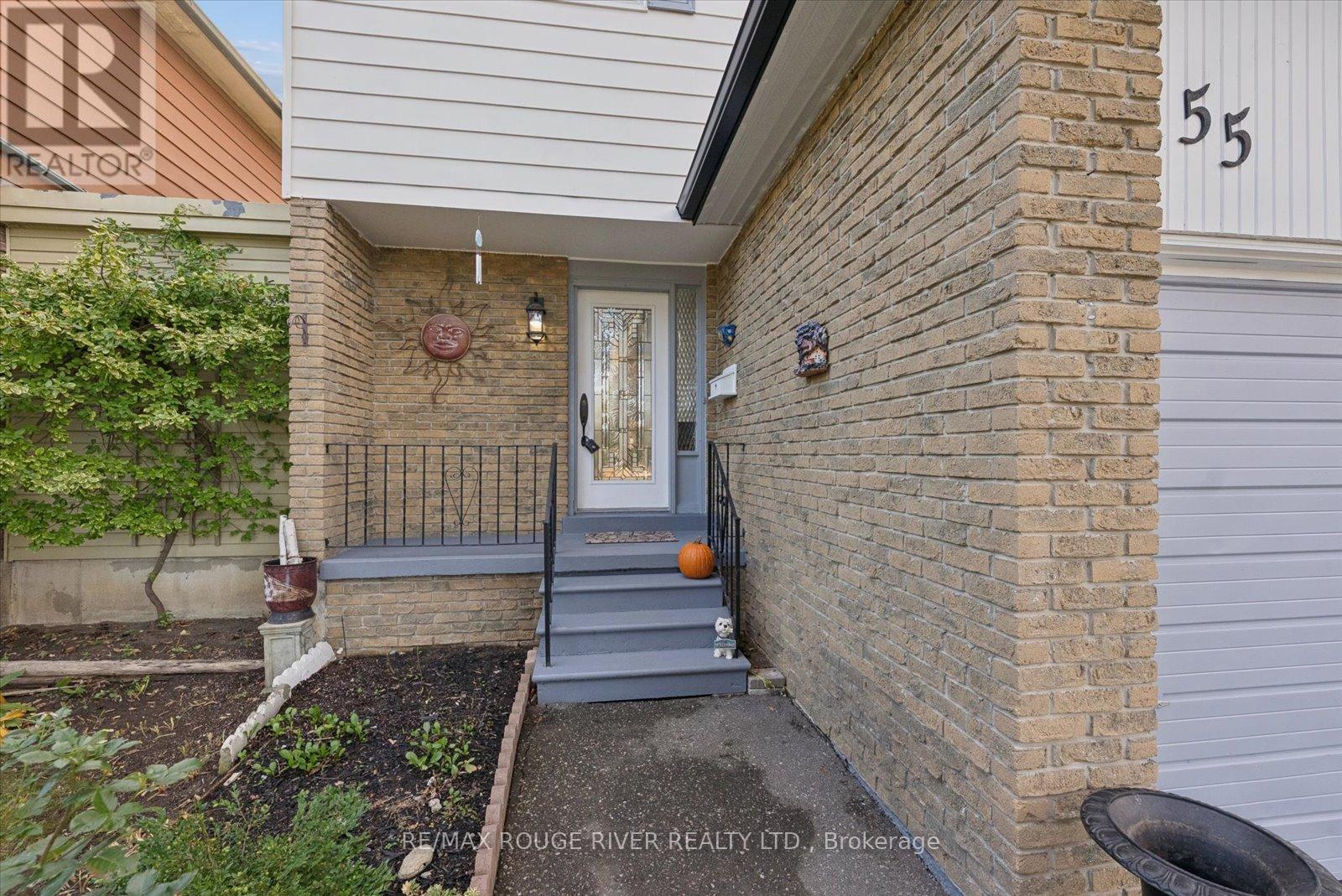 55 Loscombe Drive, Clarington, Ontario  L1C 3S8 - Photo 3 - E12487763