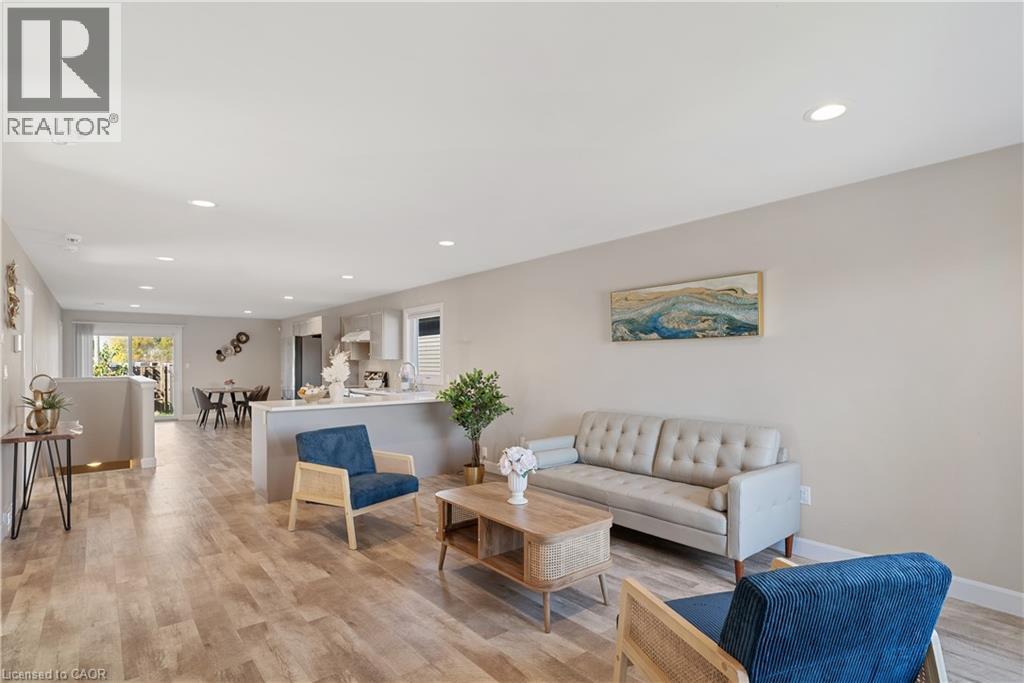 98 Moonstone Crescent, Chatham, Ontario  N7M 0S2 - Photo 4 - 40769647