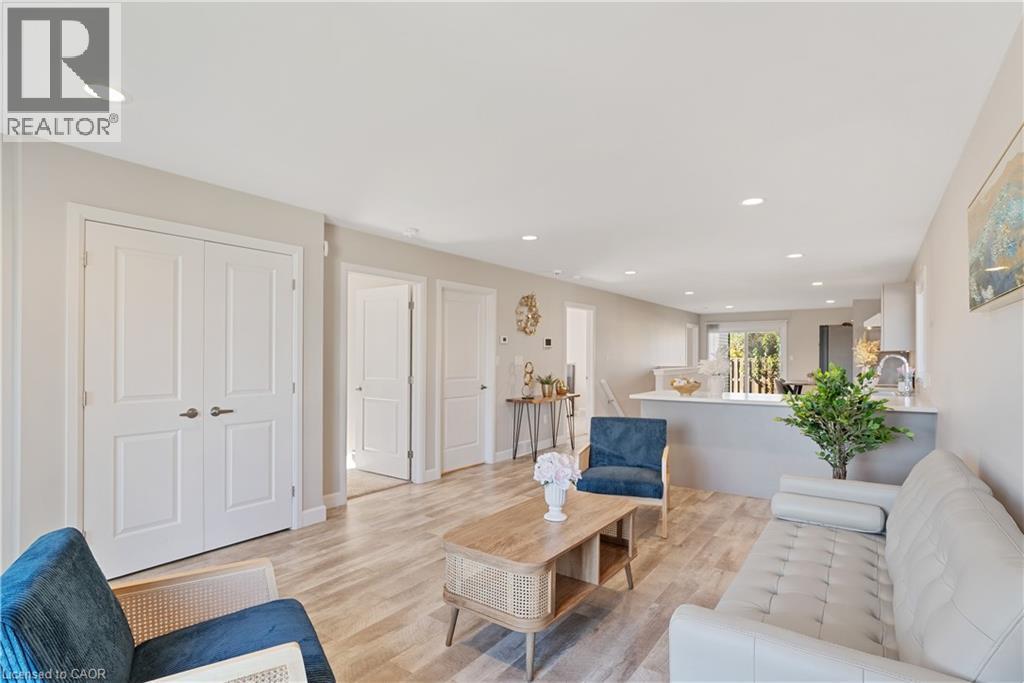 98 Moonstone Crescent, Chatham, Ontario  N7M 0S2 - Photo 5 - 40769647