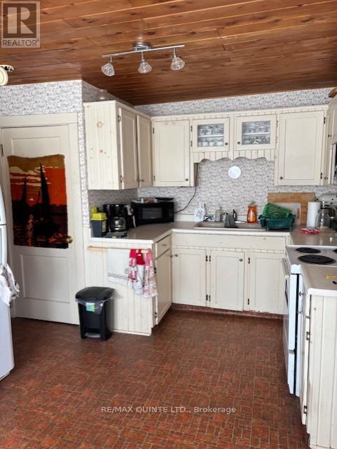 55 Nelson Street, Centre Hastings, Ontario  K0K 2K0 - Photo 10 - X12493516