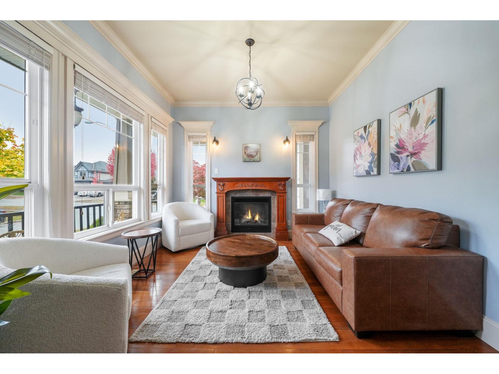 18938 54a Avenue, Surrey, British Columbia  V3S 6R4 - Photo 4 - R3063326