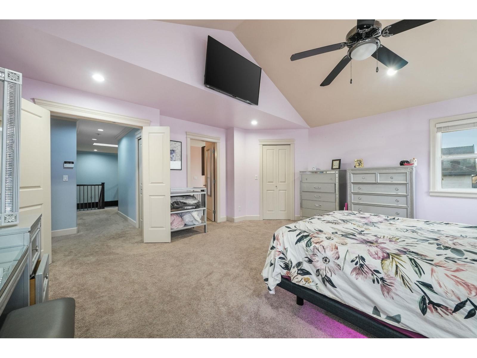 18938 54a Avenue, Surrey, British Columbia  V3S 6R4 - Photo 13 - R3063326