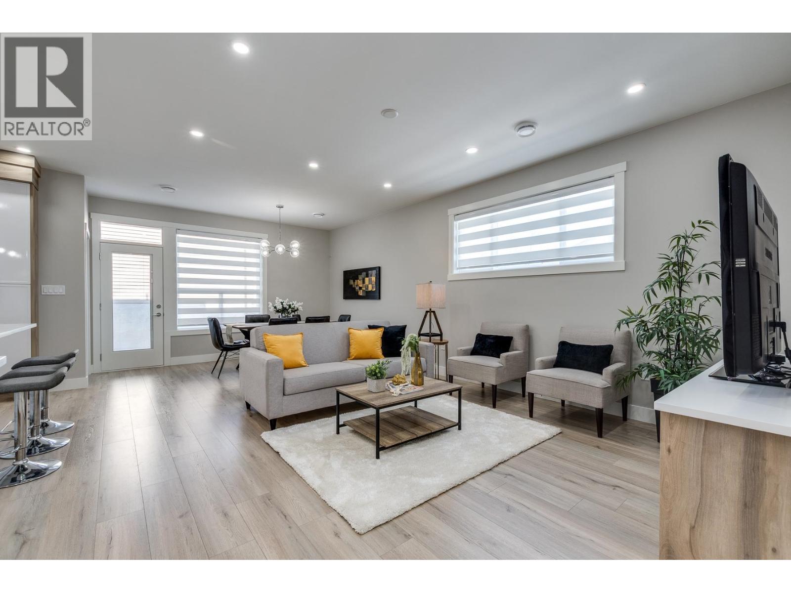 3427 Victoria Drive, Coquitlam, British Columbia  V3B 2V5 - Photo 7 - R3063407