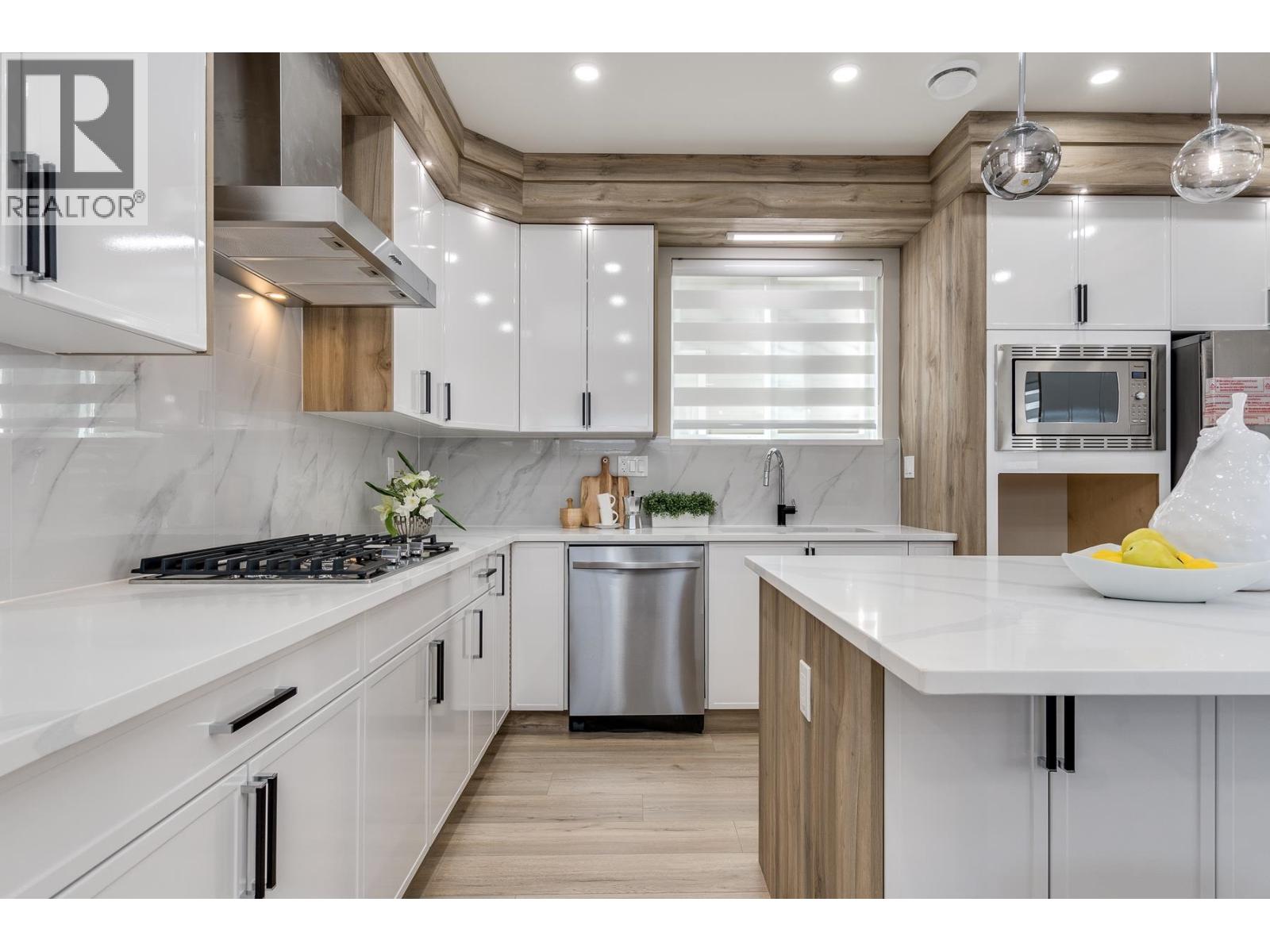 3427 Victoria Drive, Coquitlam, British Columbia  V3B 2V5 - Photo 13 - R3063407