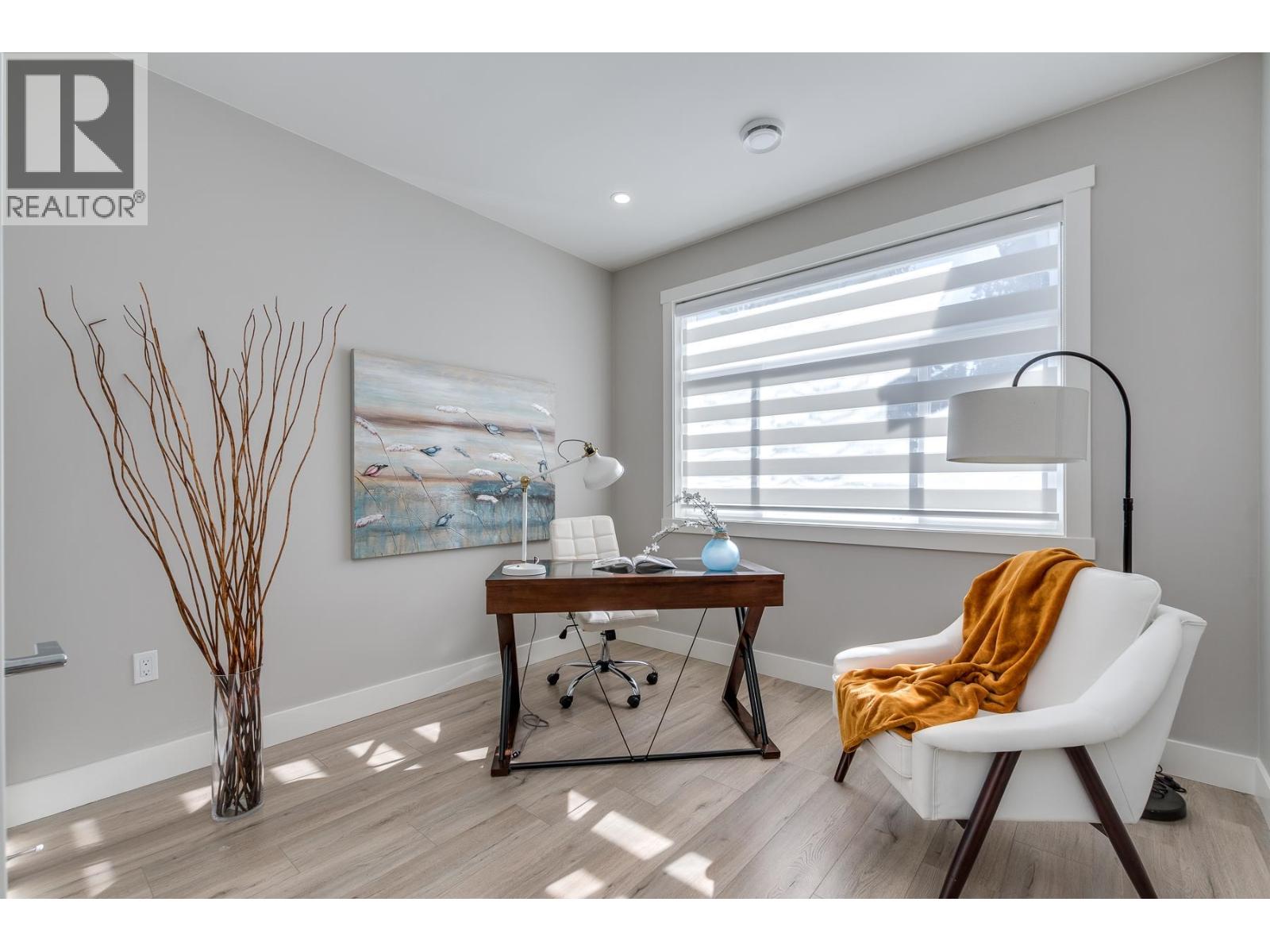 3427 Victoria Drive, Coquitlam, British Columbia  V3B 2V5 - Photo 4 - R3063407