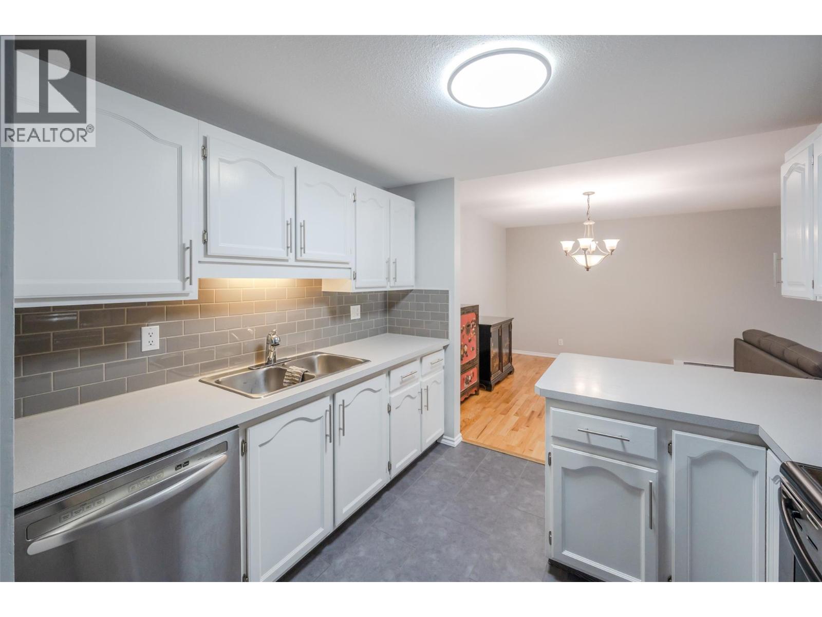 272 Green Avenue W Unit# 208, Penticton, British Columbia  V2A 3T2 - Photo 13 - 10348028