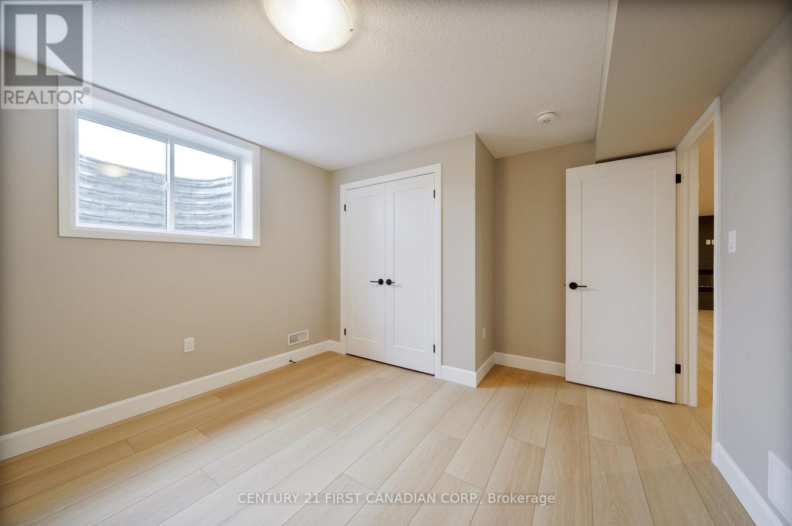 482 Julianna Court, Plympton-Wyoming, Ontario  N0N 1T0 - Photo 29 - X12493494