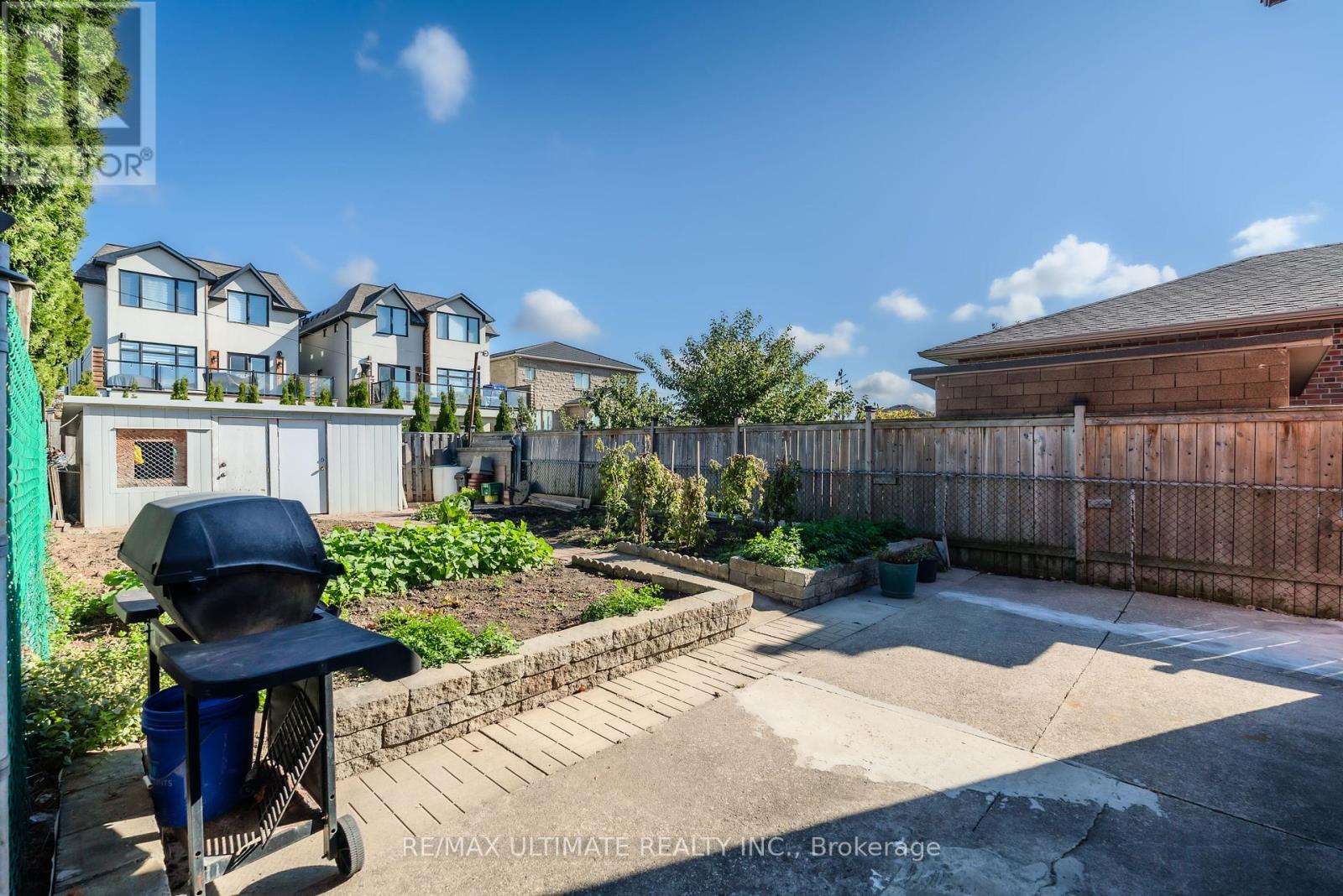 47 Jocada Road, Toronto, Ontario  M6L 2J4 - Photo 34 - W12476135